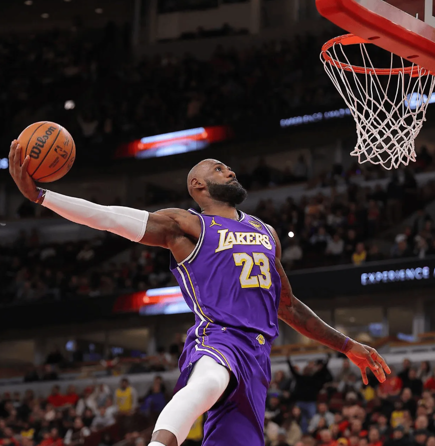 山猫直播-湖人复仇!詹姆斯连创5大NBA神迹,东契奇队史第一,八村塁轰23分